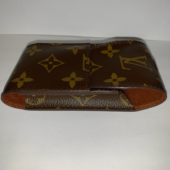 Louis Vuitton Monogram Phone Case - Picture 2 of 5